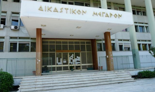 Ποινική δίωξη κατά του 27χρονου παίκτη ριάλιτι για δύο αδικήματα