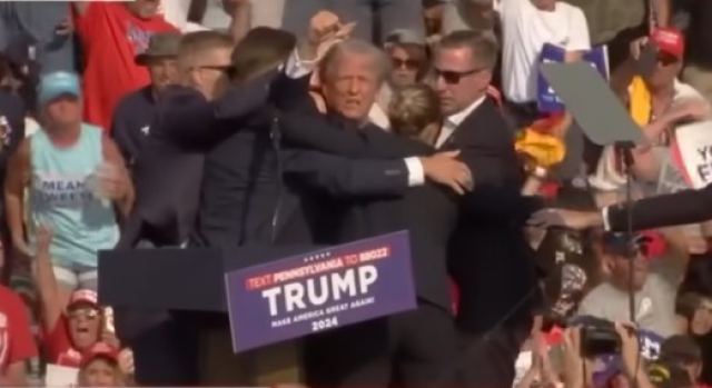 Ντόναλντ Τραμπ: Η πρώτη συνέντευξη μετά την απόπειρα δολοφονίας – «Δεν έπρεπε να ήμουν εδώ», έκτακτο διάγγελμα από τον Τζο Μπάιντεν