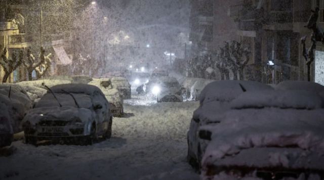 Σκρέκας: 200.000 σπίτια έμειναν χωρίς ρεύμα από τη κακοκαιρία