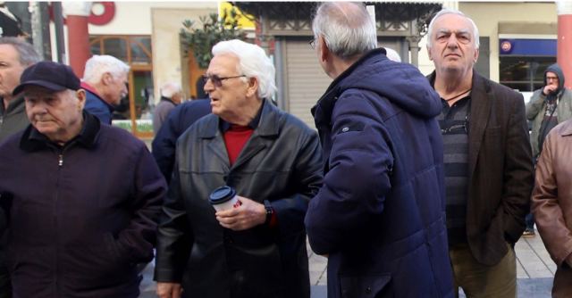 Υπουργείο Εργασίας: Oι τελικές αυξήσεις που θα λάβει το 94,6% των συνταξιούχων - Δείτε παραδείγματα