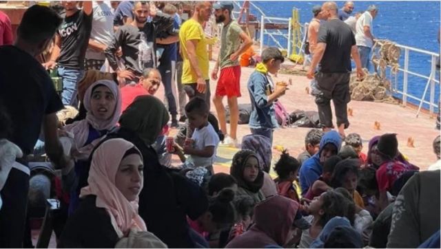 Διάσωση 220 μεταναστών νότια της Καρπάθου - Δείτε φωτογραφίες από την επιχείρηση του Λιμενικού