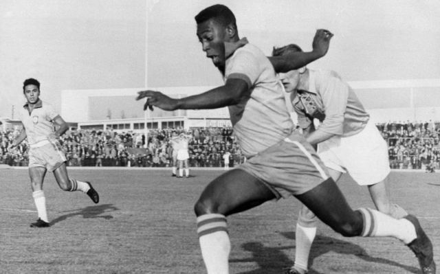 Πελέ: Σε λαϊκό προσκύνημα από σήμερα η σορός του «μάγου» της μπάλας