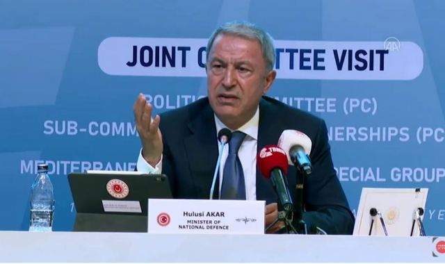 Ακάρ εκτός ελέγχου! Σύγκρουση με Έλληνες βουλευτές στην Κωνσταντινούπολη για Κυπριακό και παραβιάσεις