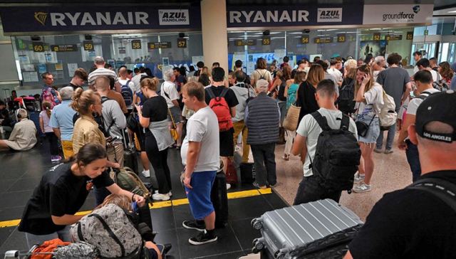 Απεργίες και κορωνοϊός προκαλούν... έμφραγμα στα αεροδρόμια: Σε απόγνωση χιλιάδες ταξιδιώτες (ΒΙΝΤΕΟ - ΦΩΤΟ)