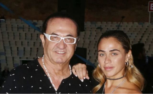 Λευτέρης Πανταζής: Οι ευχές στην κόρη του για τον γάμο της - Η φωτογραφία από τα παλιά