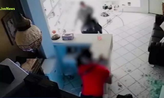 Δήμητρα Κατσαφάδου: Βίντεο ντοκουμέντο από τη διάρρηξη στο μαγαζί στο Περιστέρι