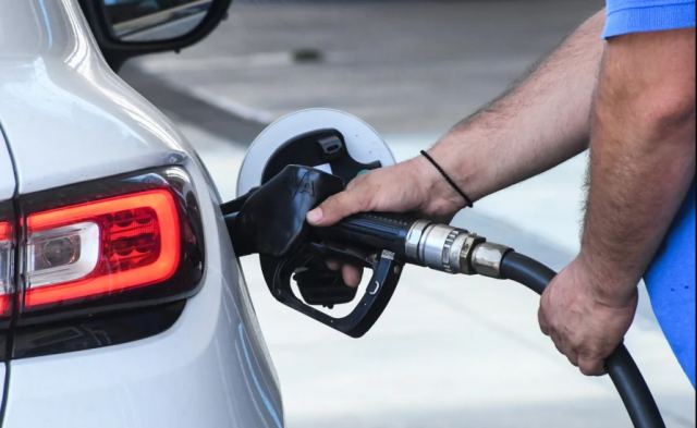 Fuel Pass 2: Πότε ξεκινούν οι αιτήσεις - Πώς θα δοθεί η επιδότηση