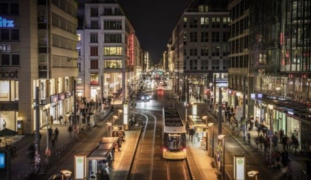 Γερμανία: Πλαφόν στην θέρμανση, σβήνουν οι φωτεινές διαφημίσεις