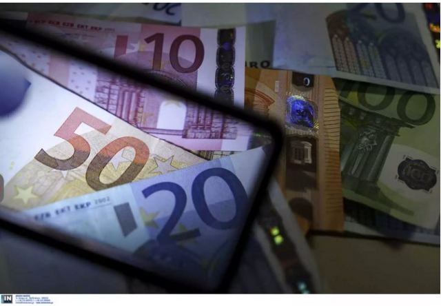 Αναβάθμιση - έκπληξη από τον οίκο Fitch: Μία ανάσα από την επενδυτική αξιολόγηση η Ελλάδα – Μία βαθμίδα μακριά σε τρεις από τους τέσσερις οίκους – Δεν διαβλέπει πολιτικό κίνδυνο η Fitch