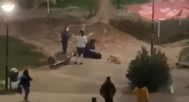 Βίαιη σύλληψη στην Καρδίτσα για το sms (ΒΙΝΤΕΟ)