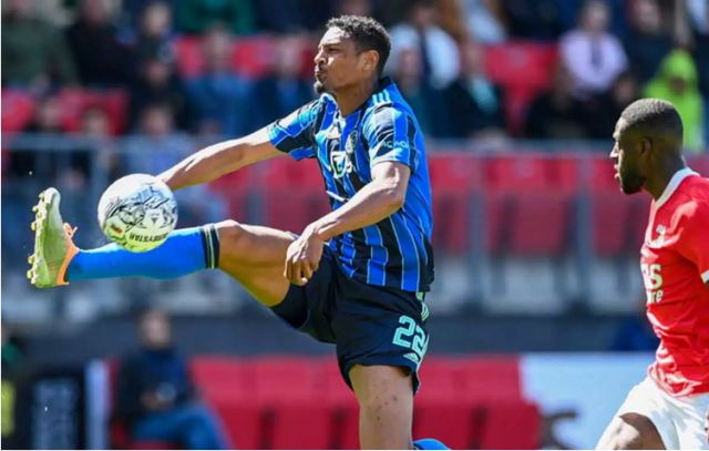 Αλέ: Συγκινητικό μήνυμα του επιθετικού της Ντόρτμουντ μετά τη διάγνωση για όγκο στους όρχεις