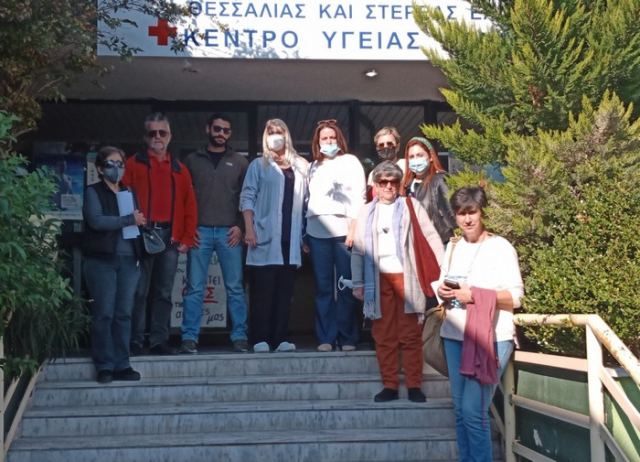Παράσταση διαμαρτυρίας στο Κέντρο Υγείας Αταλάντης για τη δημόσια υγεία