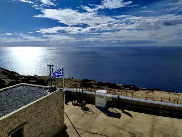 Γαύδος: Χαμός με τους «survivors» του νησιού – Αποφασίστηκε να ξηλωθούν οι αυτοσχέδιες καλύβες