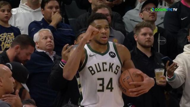 Γιάννης Αντετοκούνμπο: «Διαστημική» εμφάνιση με triple double στη νίκη των Μιλγουόκι Μπακς απέναντι στους Σακραμέντο Κινγκς