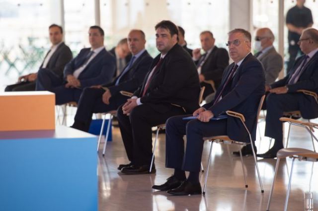 Τι φέρνει το πρόγραμμα «Αντώνης Τρίτσης» σε Περιφέρειες και Δήμους