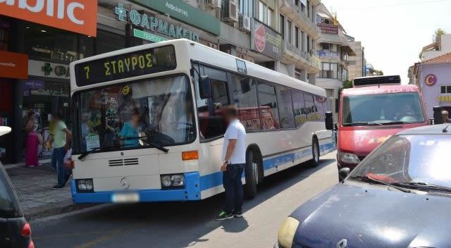 Λαμία: Γρονθοκόπησε τον οδηγό του αστικού για το εισιτήριο