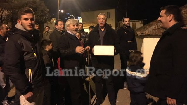 Φθιώτιδα: Αναβίωσε στη Γραμμένη το έθιμο για τους «Γιάννηδες» (Βίντεο)