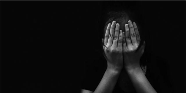 Νέα υπόθεση revenge porn: Παγίδεψε το σπίτι της συντρόφου του με κρυφές κάμερες για να την εκβιάσει οικονομικά