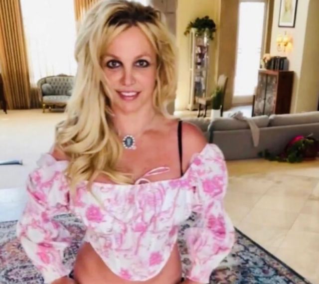 Μπρίτνεϊ Σπίαρς: Φανς της κάλεσαν την αστυνομία επειδή έκλεισε το Instagram, ξανά