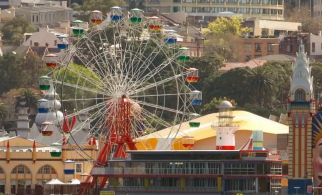 Βρετανία: 19 άνθρωποι κρεμόντουσαν για 90 λεπτά σε ύψος 6 μέτρων λόγω βλάβης σε τρενάκι λούνα παρκ