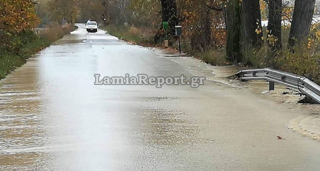 Έκλεισε και στα δύο ρεύματα ο δρόμος Λαμίας - Φραντζή