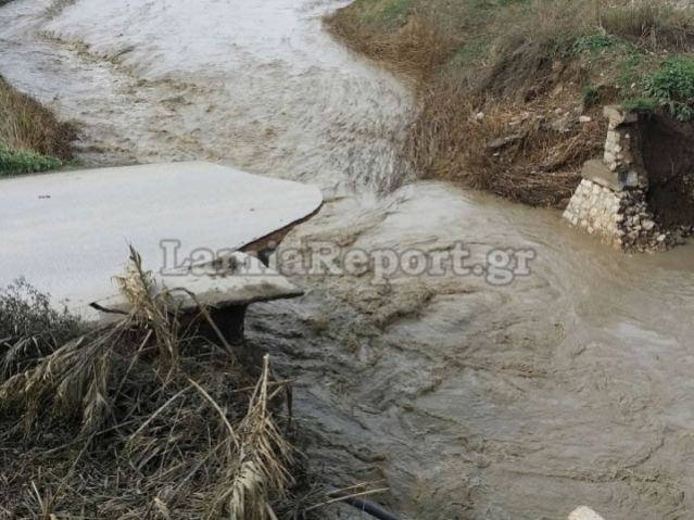 Έκλεισε και η έξοδος της Λαμίας προς Αθήνα