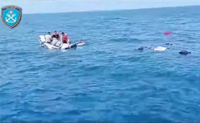 Διάσωση 11 μεταναστών που επέβαιναν σε ημιβυθισμένη λέμβο στη Λέσβο