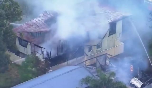 Πατέρας με τους πέντε γιους του κάηκαν ζωντανοί όταν ξέσπασε φωτιά στο σπίτι τους - Σώθηκε μόνο η μητέρα