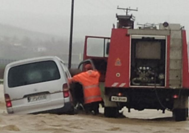 Παραμένει σε ετοιμότητα το Πυροσβεστικό Σώμα - Λιγοστές οι κλήσεις στο κέντρο της Στερεάς