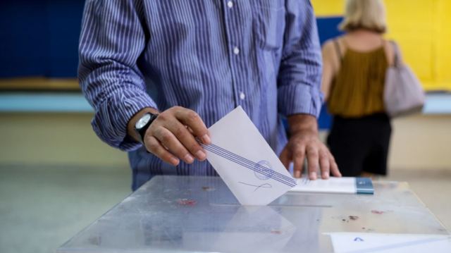 Δημοσκόπηση της Marc: Ο κόσμος «νοιάζεται» για τον χειμώνα και την ακρίβεια - Δείτε τα βασικά στοιχεία