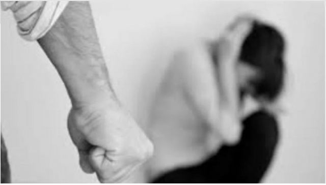 Βόλος: Ένας 50χρονος απείλησε τη γυναίκα του πως «θα γίνει της άλλης Καρολάιν!»