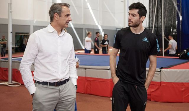 Μητσοτάκης: Συνάντησε Τεντόγλου και Καραλή στο ΟΑΚΑ - «Ενθαρρυντικό ότι οι πρωταθλητές μας εκφράζουν ικανοποίηση»