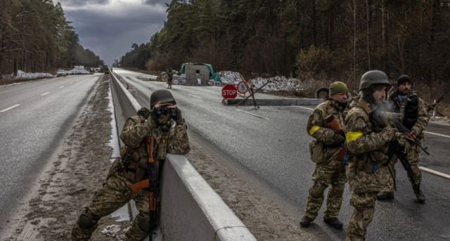 Πόλεμος στην Ουκρανία: Το Κίεβο υποστηρίζει ότι ανακατέλαβε «πάνω από 20 τοποθεσίες» σε ένα 24ωρο