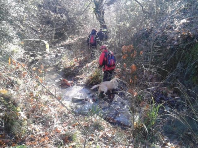 Τον βρήκαν νεκρό μέσα στο ρέμα - Συνεχίζονται οι έρευνες για μια γυναίκα
