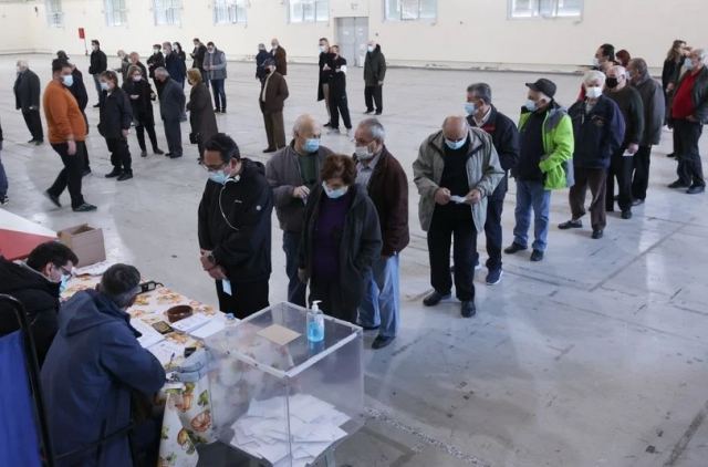 Εκλογικός νόμος: Τα επικρατέστερα σενάρια—Ιστορική αναδρομή στις αναμετρήσεις από το 1974 και μετά