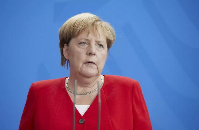 Μήνυμα Μέρκελ σε Ευρωπαίους: Να πάρουμε σοβαρά τον Πούτιν, δεν μπλοφάρει