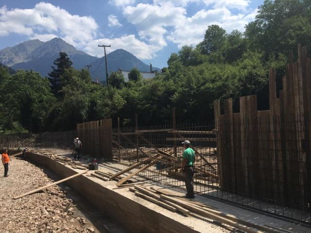 Καθαρισμοί ρεμάτων και αντιπλημμυρικά έργα στην Ευρυτανία