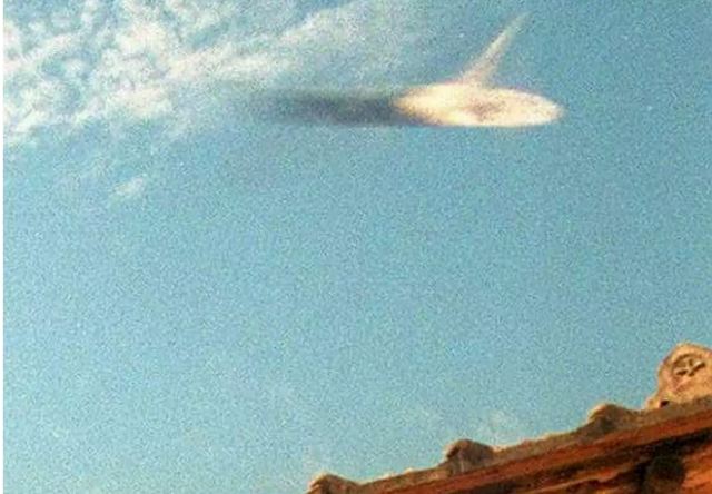 Νέες έρευνες για UFO ξεκινούν οι ΗΠΑ: Παρατηρήθηκαν 144 μυστηριώδη αντικείμενα