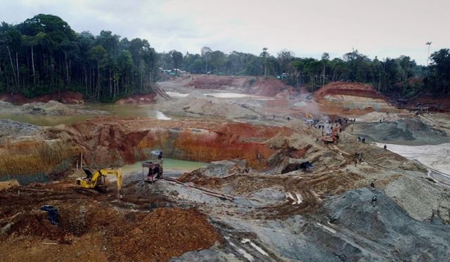 Κολομβία: Χείμαρρος λάσπης έπνιξε μεταλλείο - Στους 12 οι νεκροί