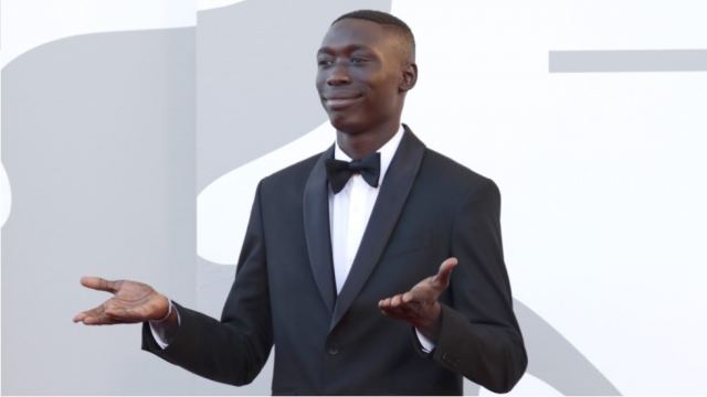 Κάμπι Λάμε: Από εργάτης εργοστασίου στην κορυφή του TikTok - Δείτε βίντεο