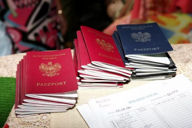 Έκλεψαν από υπάλληλο εταιρείας κούριερ δύο βαλίτσες με διαβατήρια – Σε εξέλιξη έρευνες της αστυνομίας