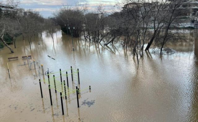 Κακοκαιρία Διομήδης: Υπερχείλισε ο ποταμός Πηνειός - Τα πάντα έχουν καλυφθεί με νερό (ΦΩΤΟ - ΒΙΝΤΕΟ)