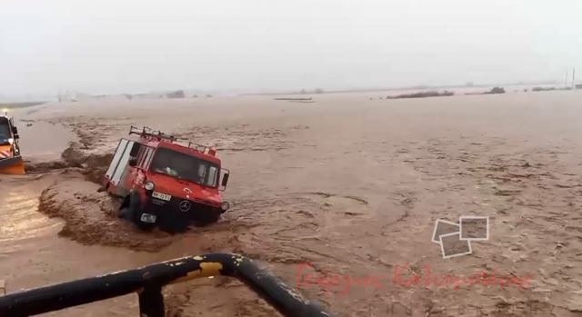 Νέο βίντεο από διάσωση ηλικιωμένης στον πλημμυρισμένο Δομοκό