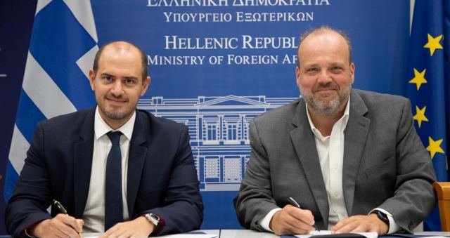 Υπουργείο Εξωτερικών: Μνημόνιο συνεργασίας με τη ΔΥΠΑ με στόχο το brain gain