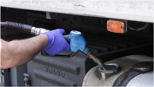 Πετρέλαιο κίνησης: «Γυρίζει» στο ντίζελ η επιδότηση που πήγε στο θέρμανσης