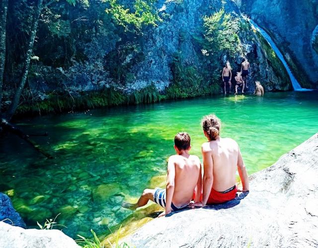 Απόδραση δροσιάς στις «βάθρες» της Αγίας Κόρης στον Όλυμπο