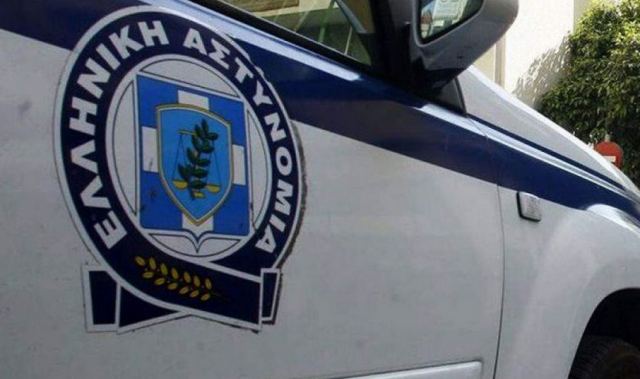 Κορινθία: Η 89χρονη σκότωσε την κόρη της που είχε νοητική στέρηση με τη μασιά από το τζάκι