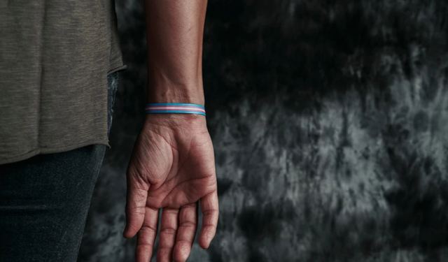 Γεννήθηκε αγόρι, έζησε 10 χρόνια ως τρανς γυναίκα και συνειδητοποίησε ότι έκανε λάθος