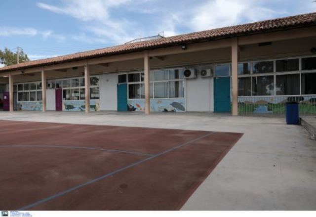 Συναγερμός για 35 σχολεία της Αττικής - Εστάλη απειλητικό email για βόμβα