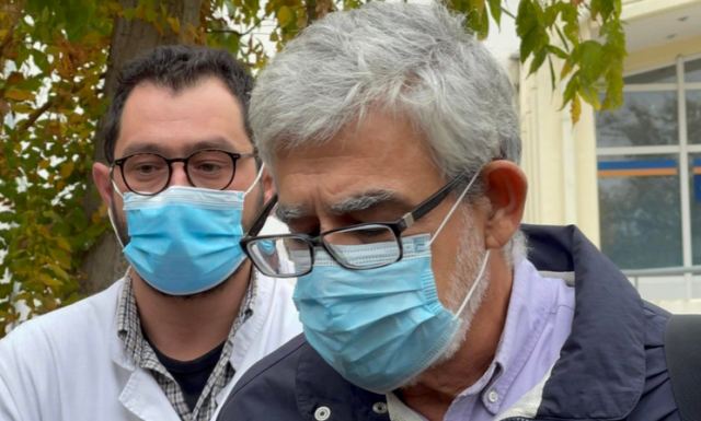 «Λύγισε» από την κόπωση ο υπεύθυνος κλινικής Covid του Γενικού Νοσοκομείου Λάρισας (βίντεο)